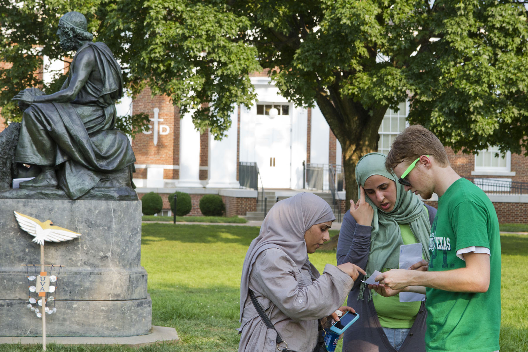 Visiting Saudi students aided the Arabic team during a treasure hunt on grounds