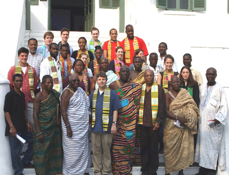 Group photo of UVA students and Ghana residents