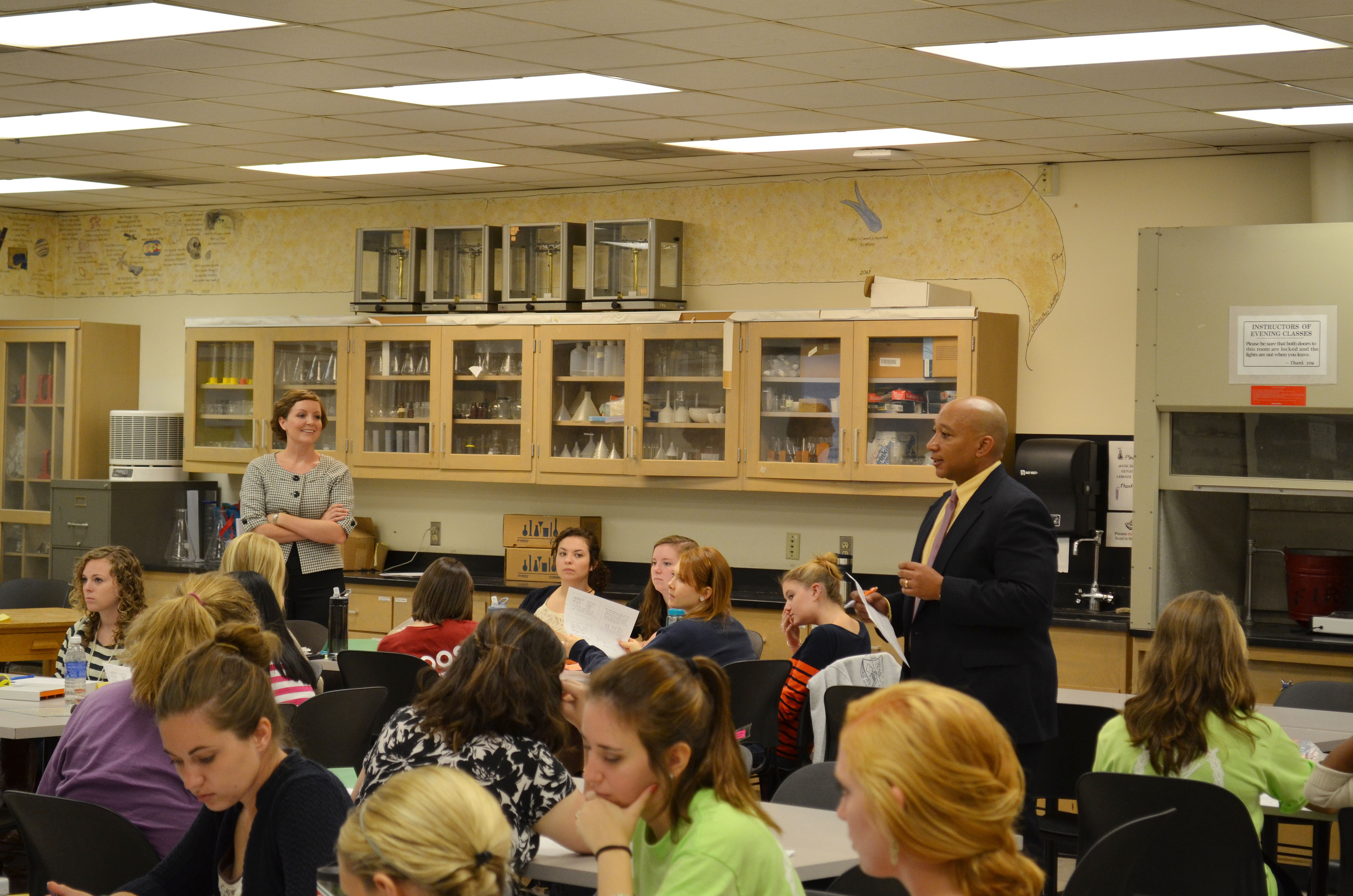  Robert Berry and Sarah Powell talk to students