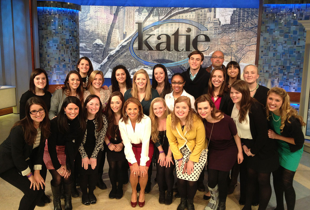Students from Vaidhyanathan’s 2014 J-term class pose with renowned journalist and UVA alumna, Katie Couric.