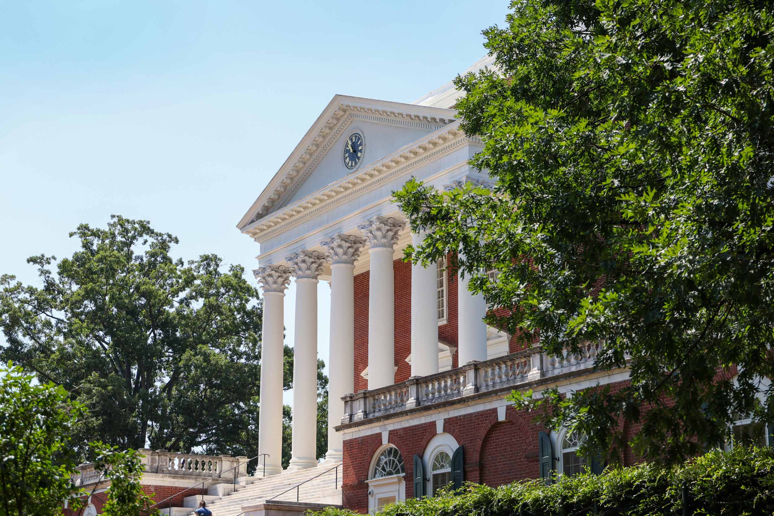 A portrait of the Rotunda from a side angle.