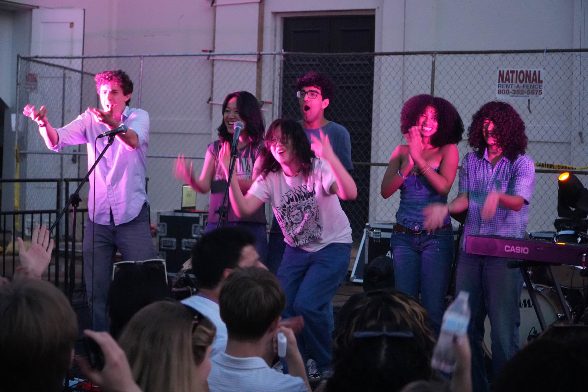 Miles Miskill, Isabel Xiao, Raghav Vasudeva, Dana Sun, Isabella Rodriguez and Calista Nelson performing at the battle of the bands