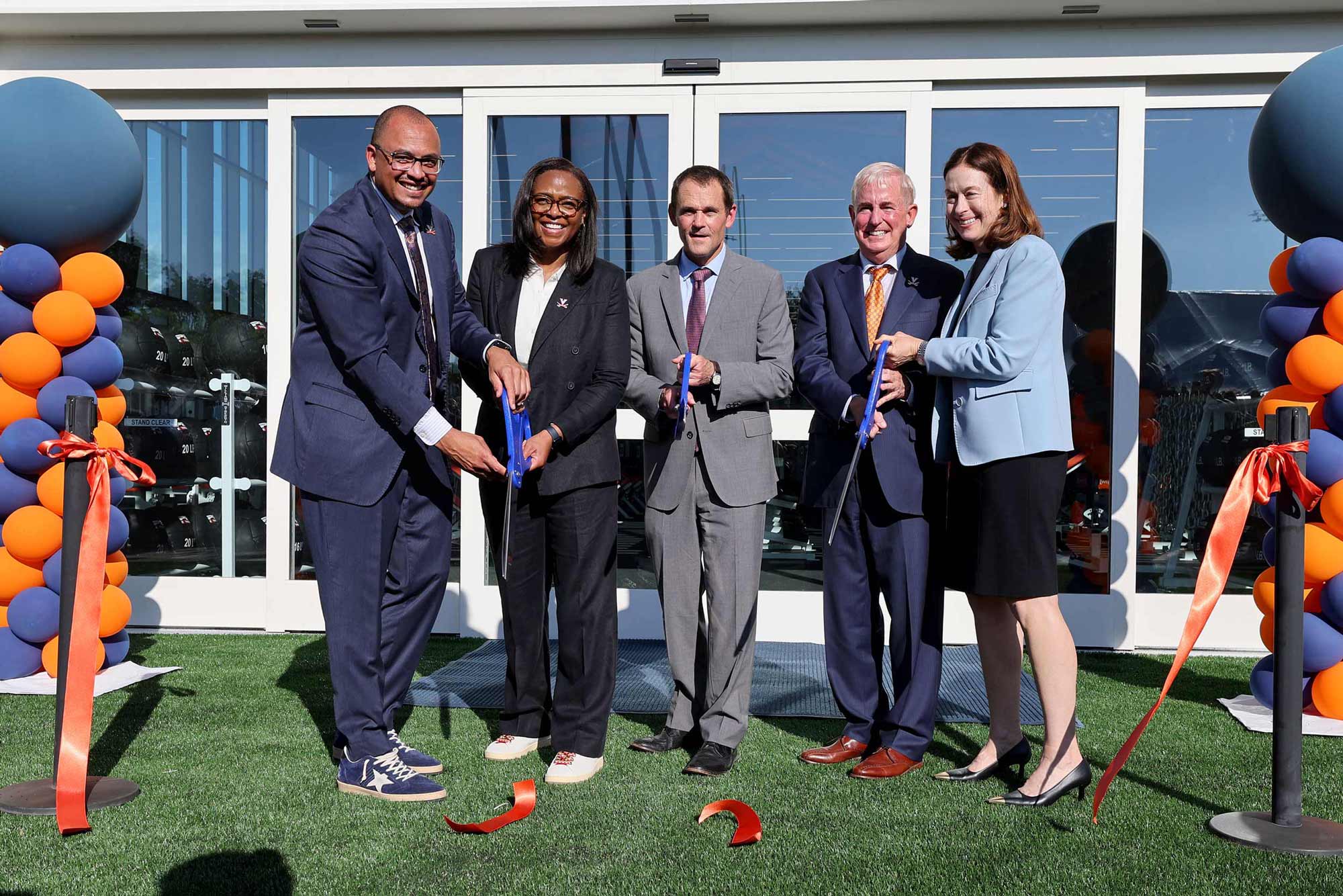 Tony Elliott, Carla Williams, UVA President Jim Ryan, Robert and Molly Hardie