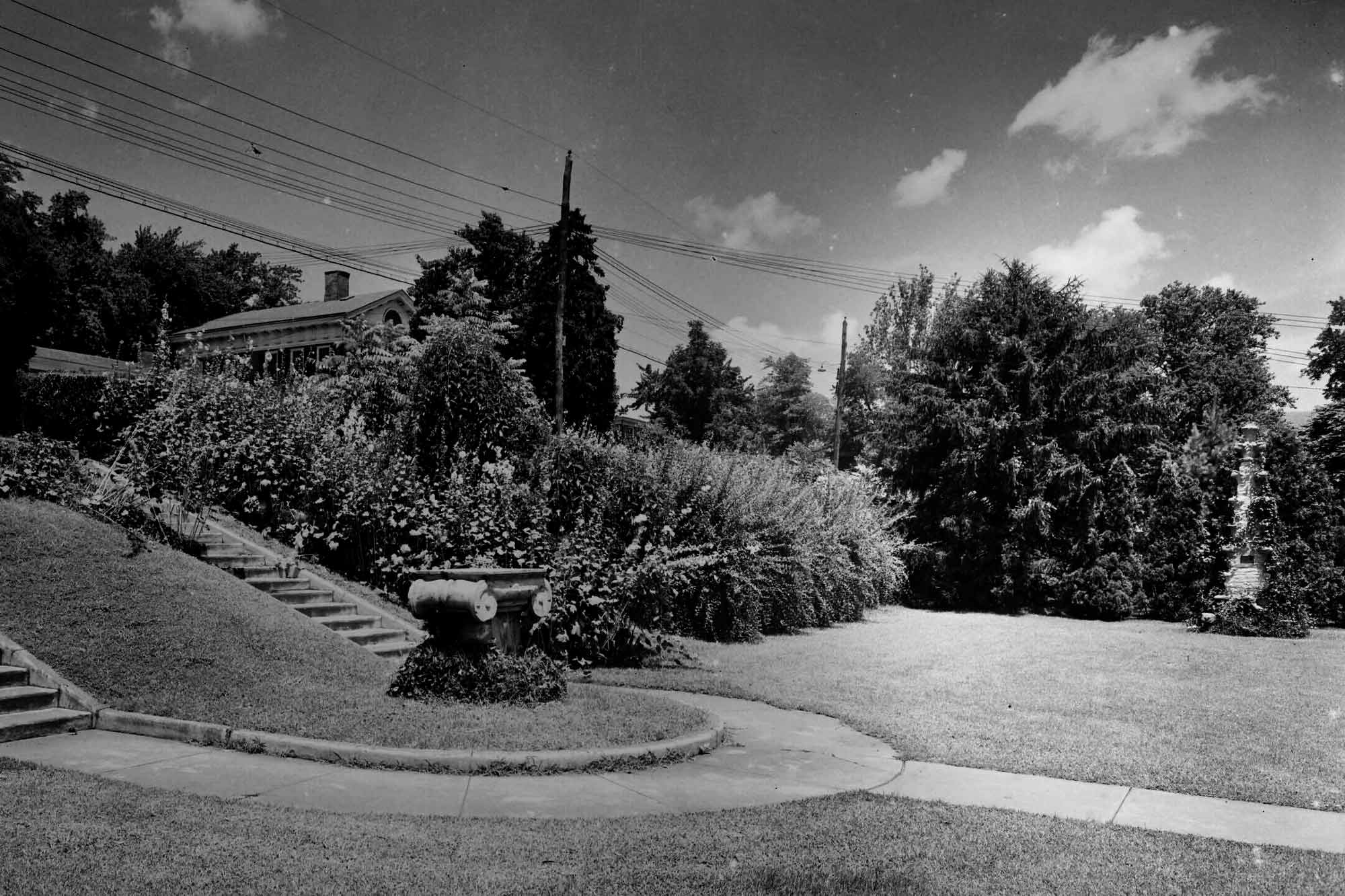 the Merton Spire in the Eastern Gardens circa 1930