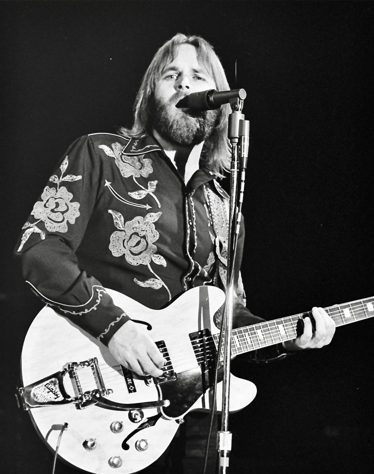 Carl Wilson sings a concert with The Beach Boys at the University of Virginia circa 1975
