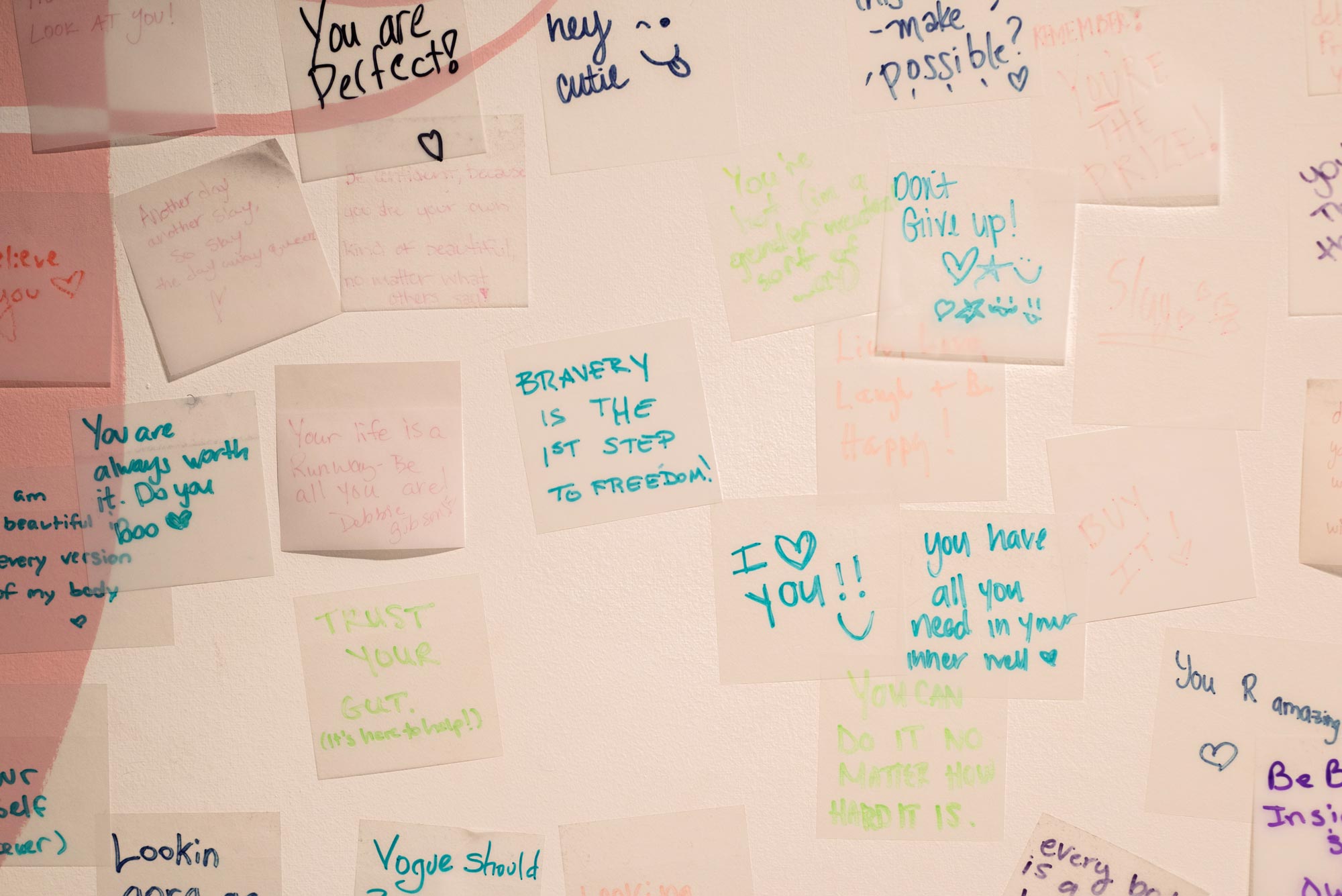 Sticky notes in the dressing room that guests have left for encouragement