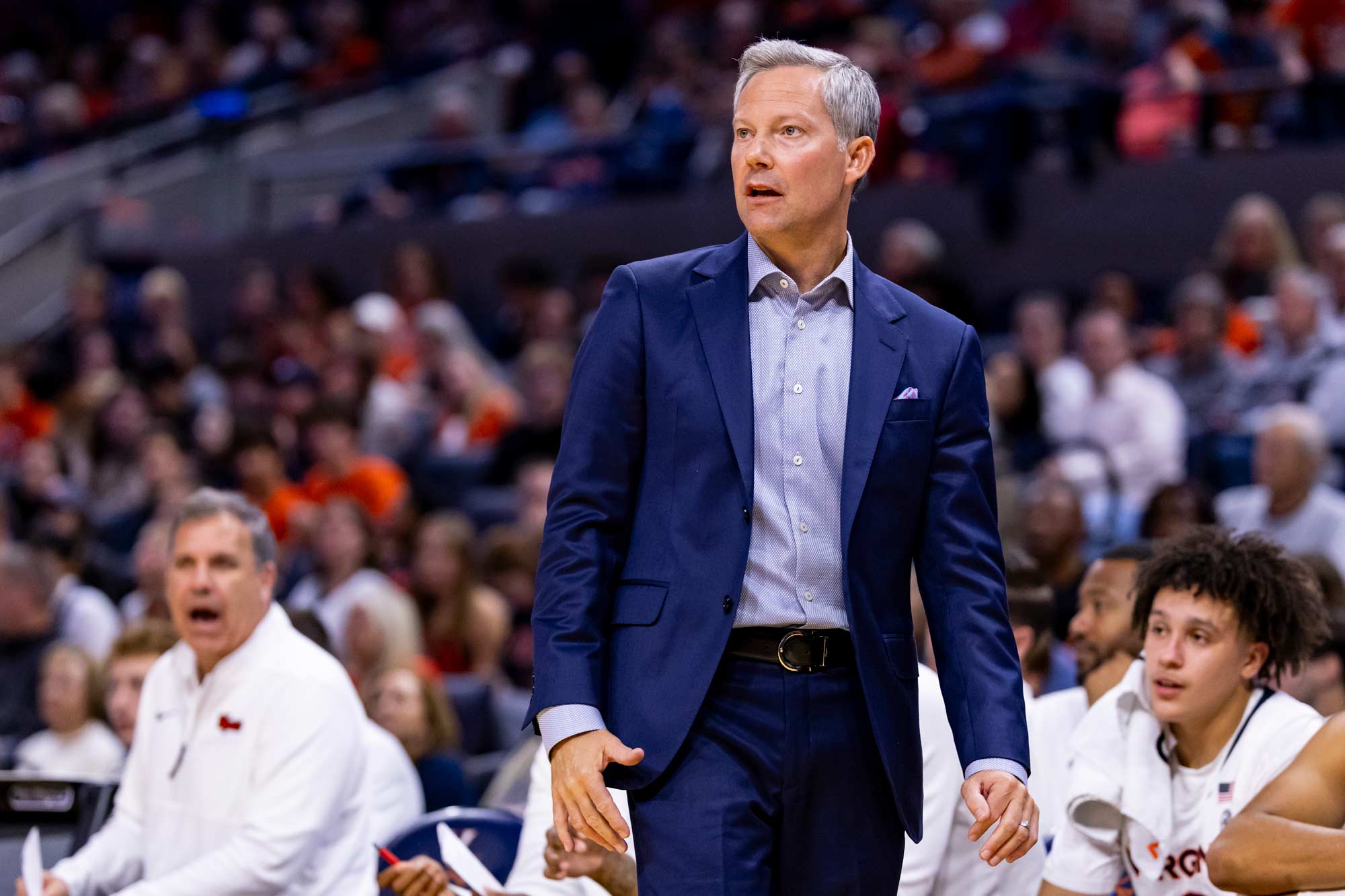 Ryan Odom along the sideline at a UVA men’s basketball game