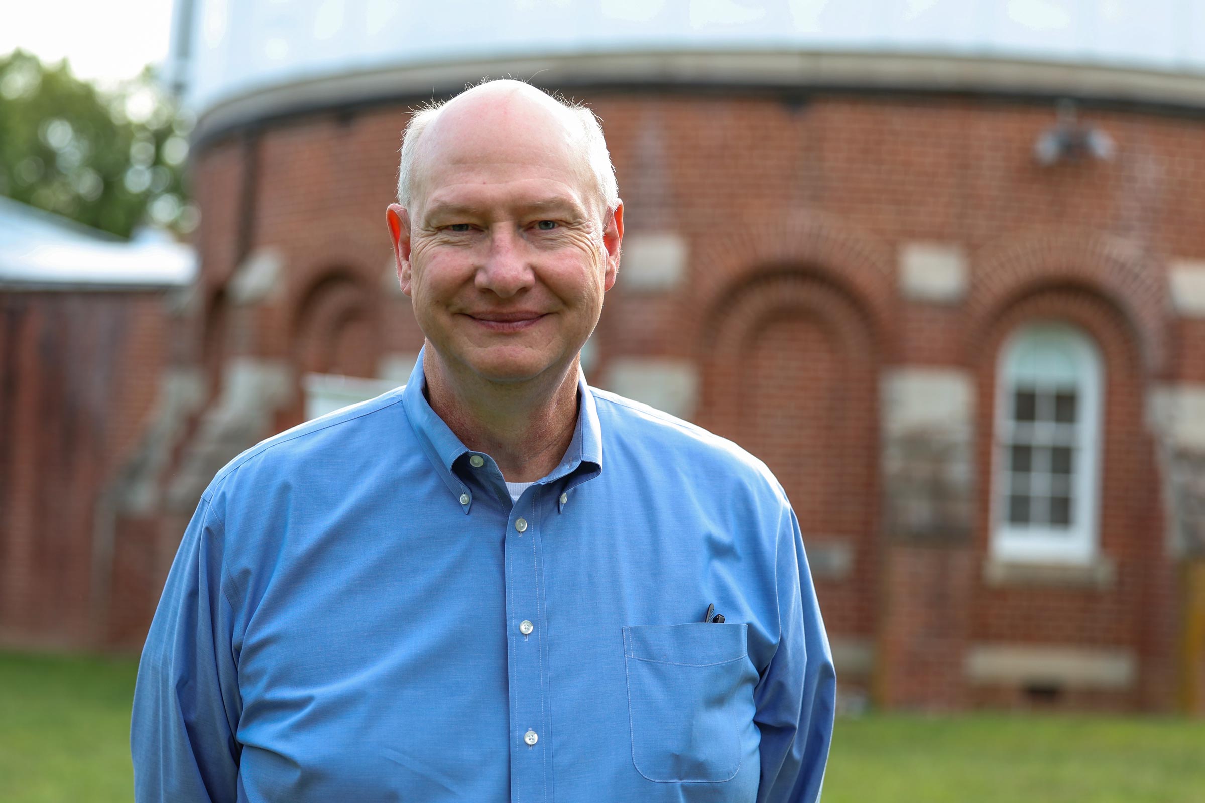 Portrait of UVA astronomy professor Ed Murphy.