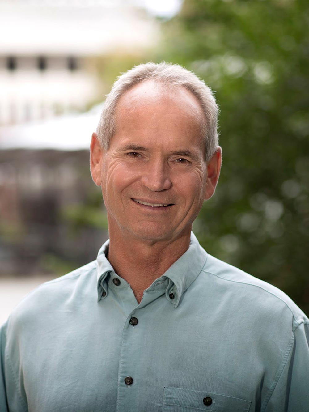 Robert Emery Headshot