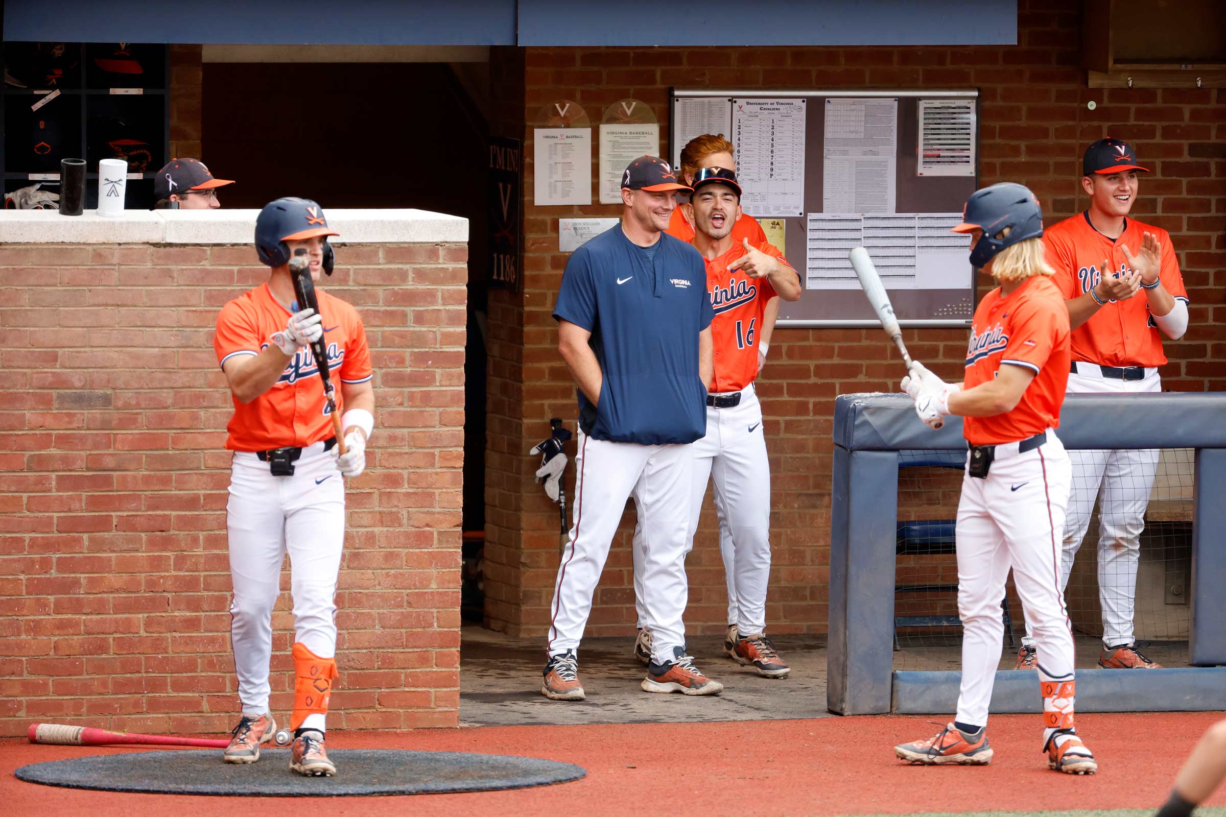 Candid Picture of Hicks with UVA Baseball team