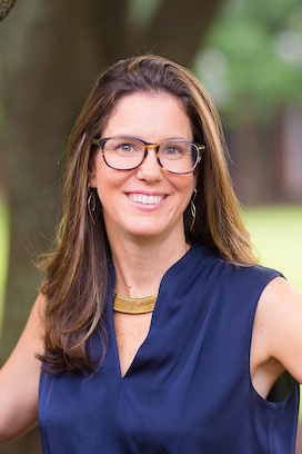 Portrait of Professor Kirsten Gelsdorf.