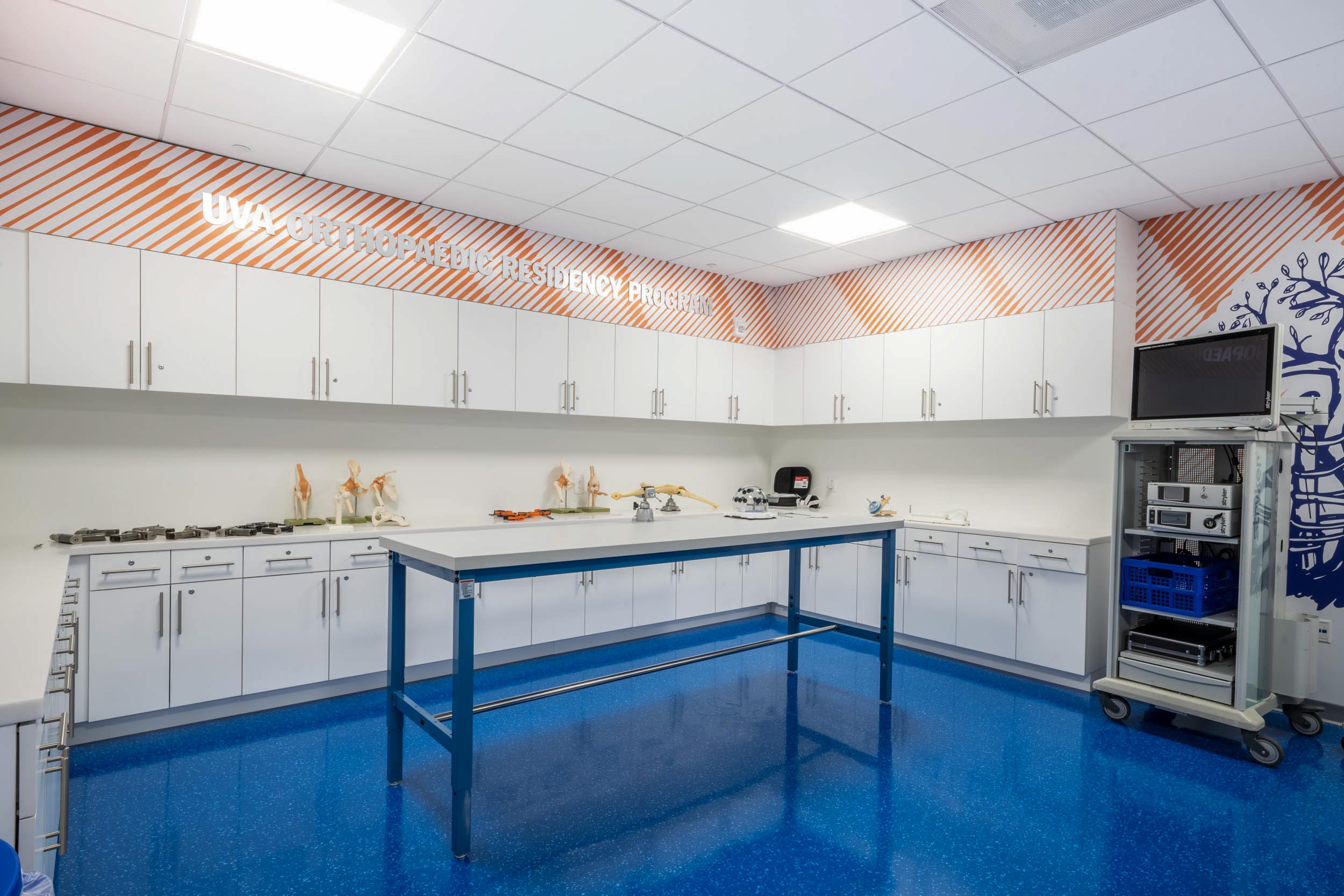 Photo of the new orthopedic bioskills lab.