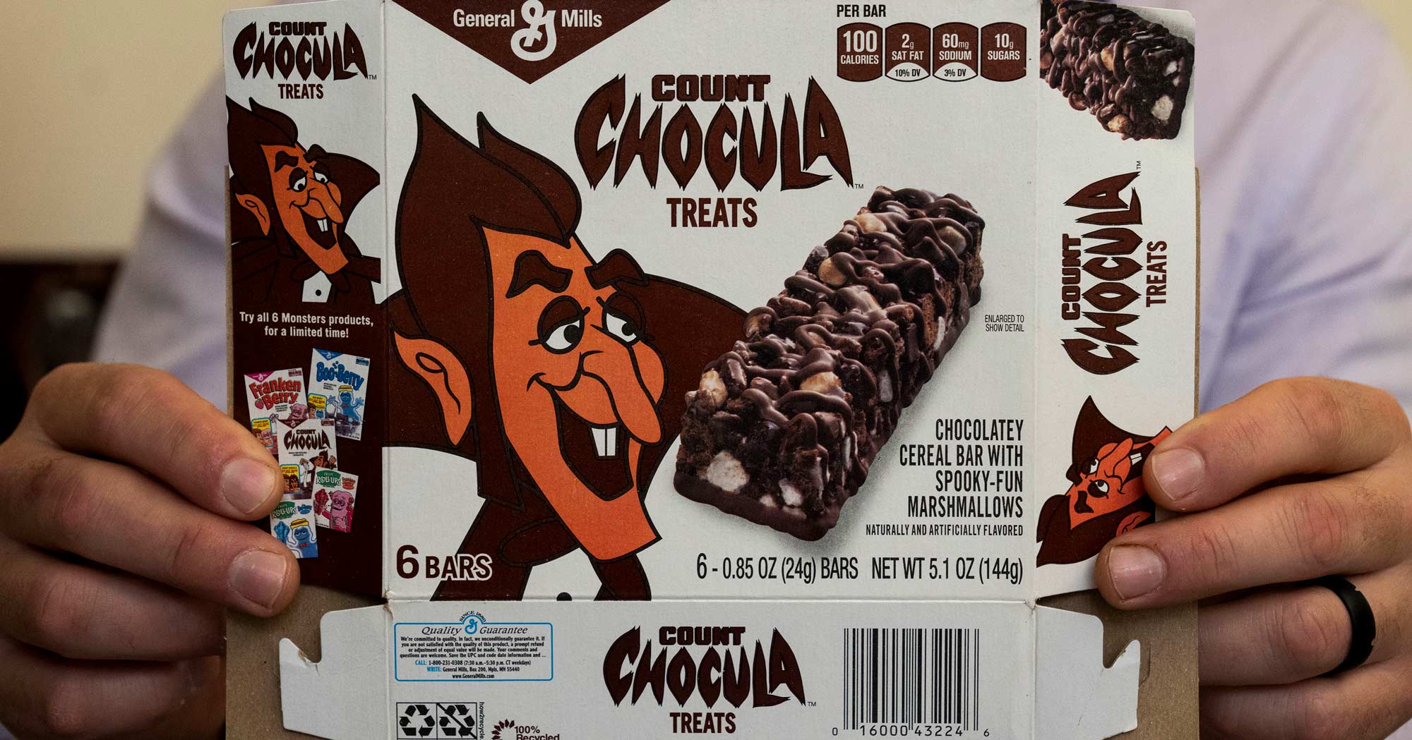 Count Chocula cereal bar box