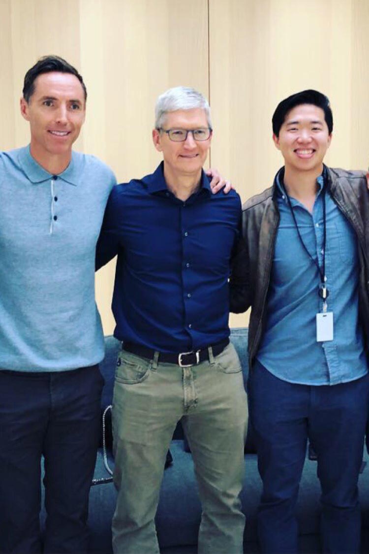 Alex Wu, right, with Apple CEO Tim Cook and NBA star Steve Nash stand together for a picture