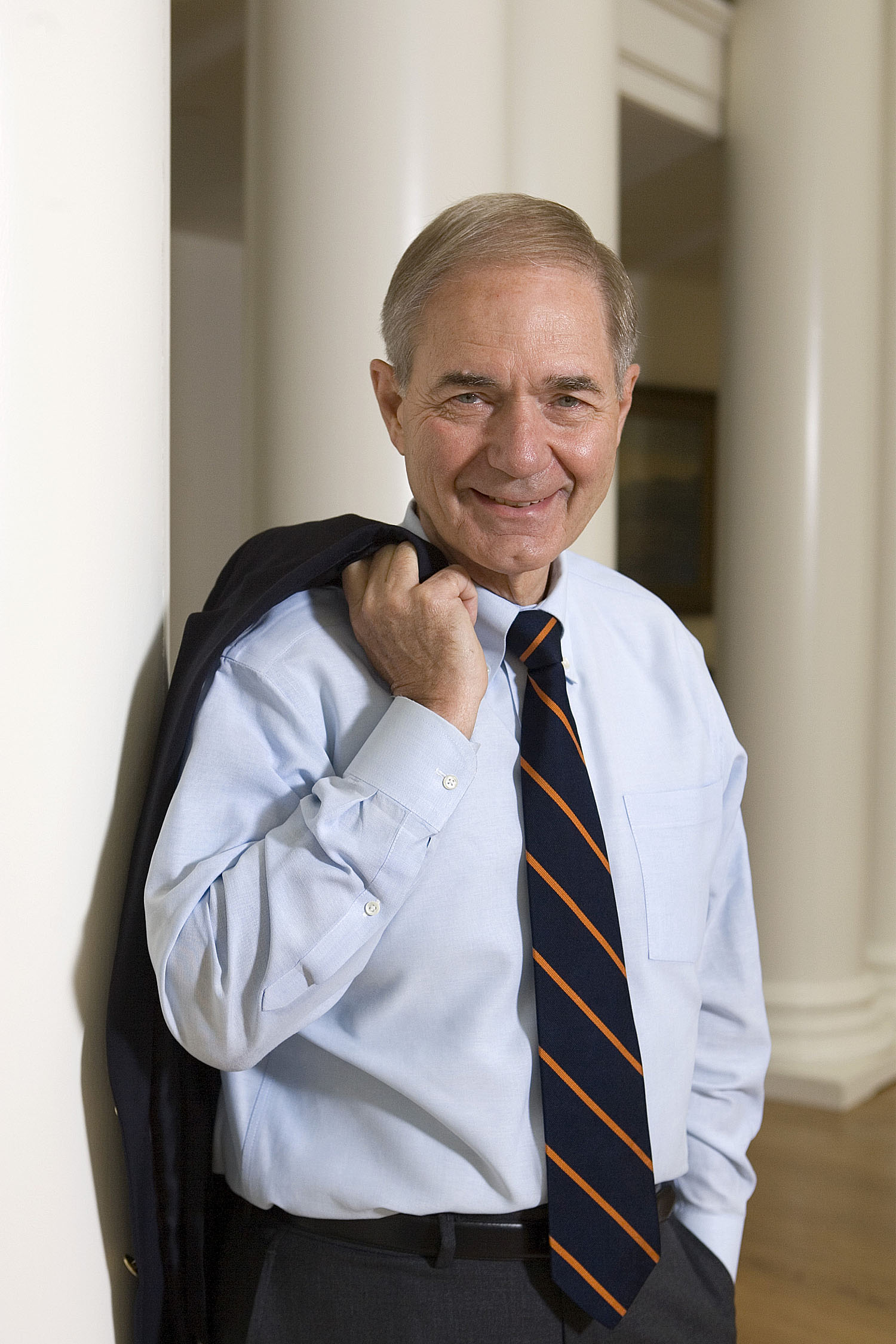 Leonard W. Sandridge headshot