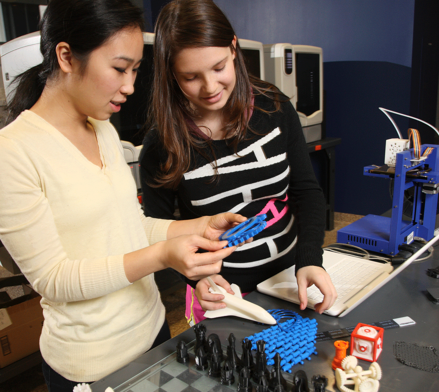Two students 3d printing