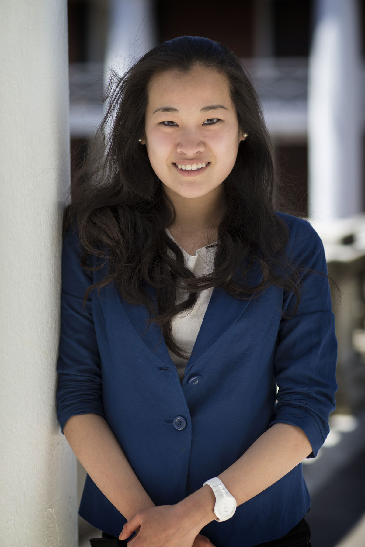 Ellen D. Zhong headshot