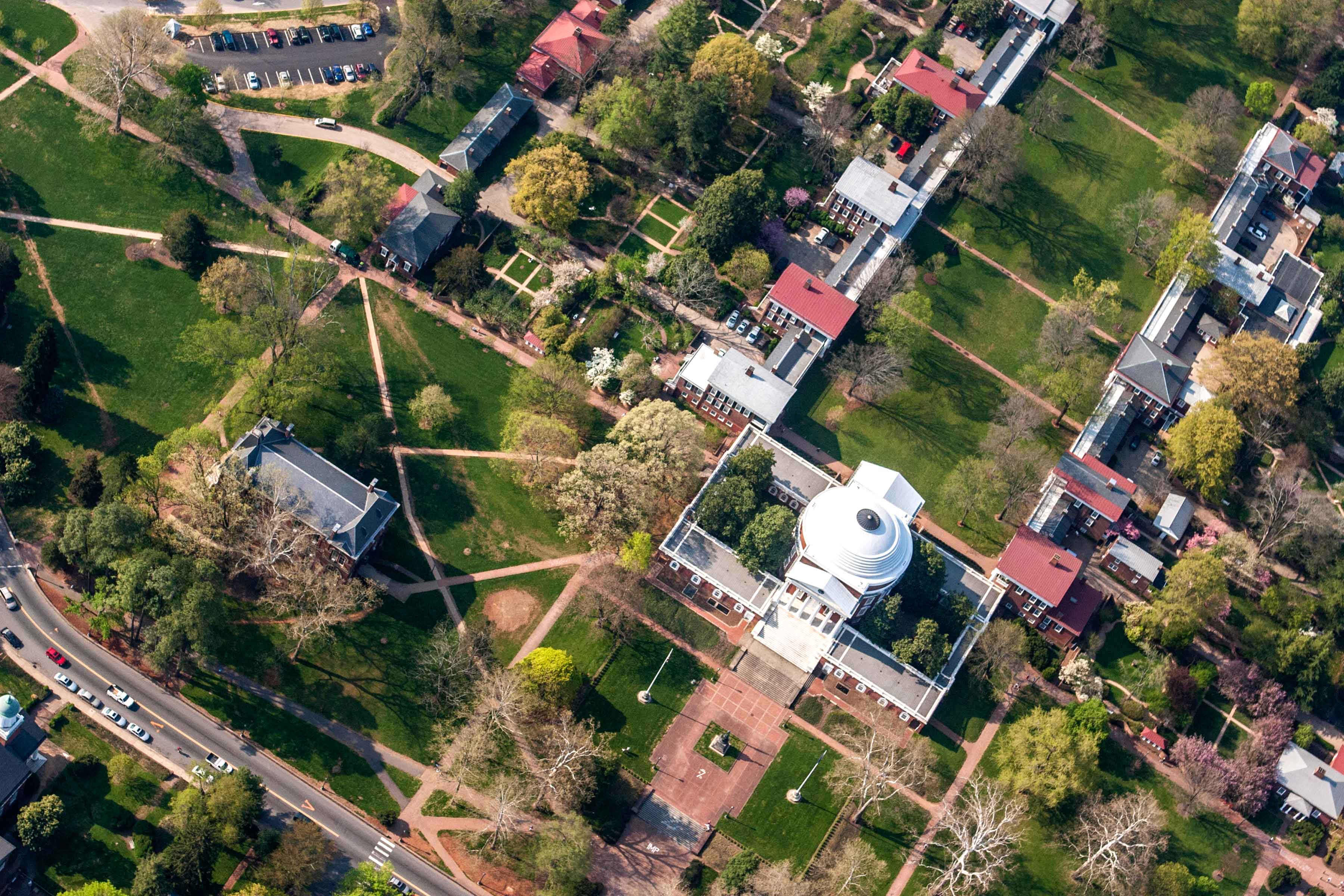 Aerial view of the Rotunda and the Lawn