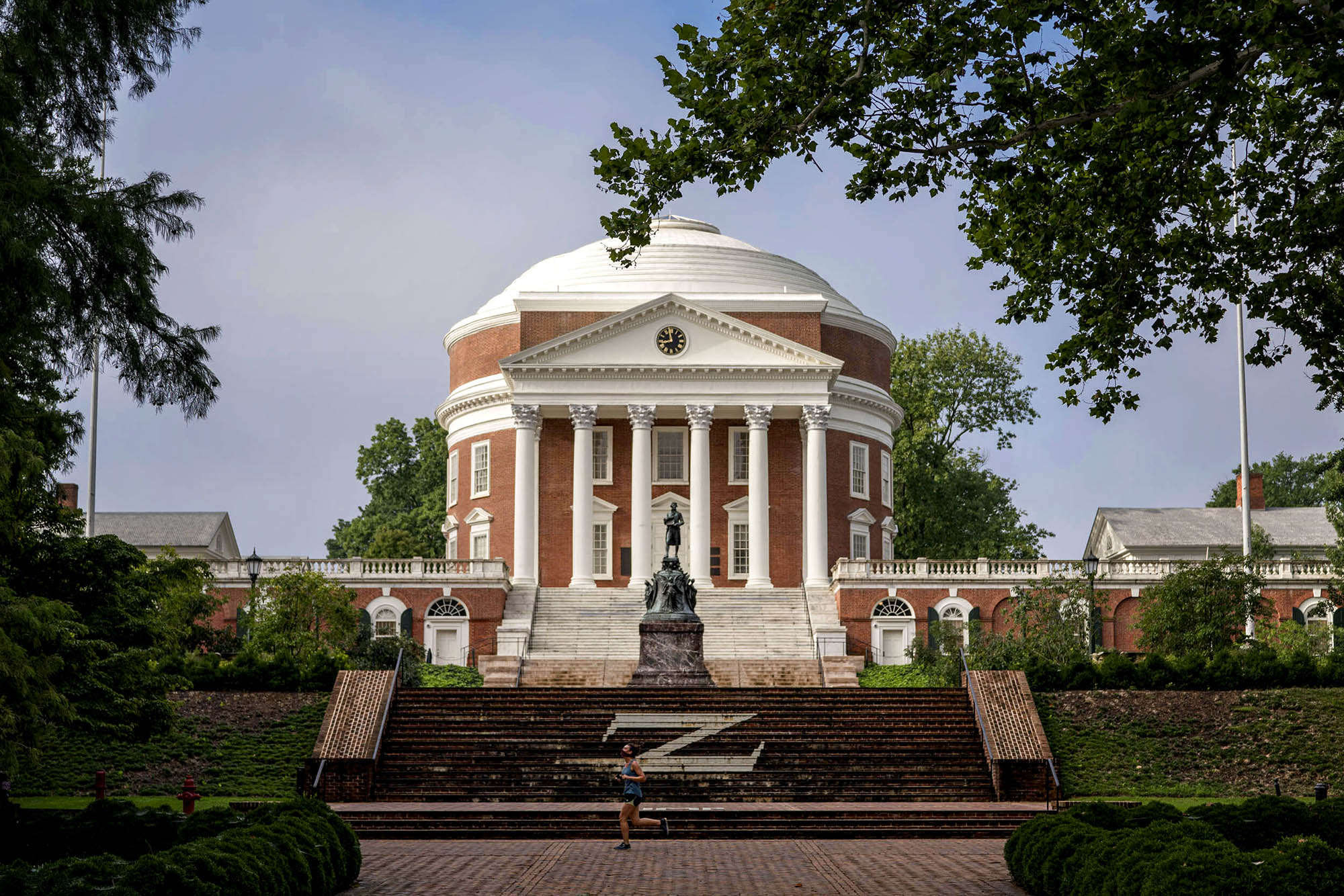 Rotunda with a statue in front