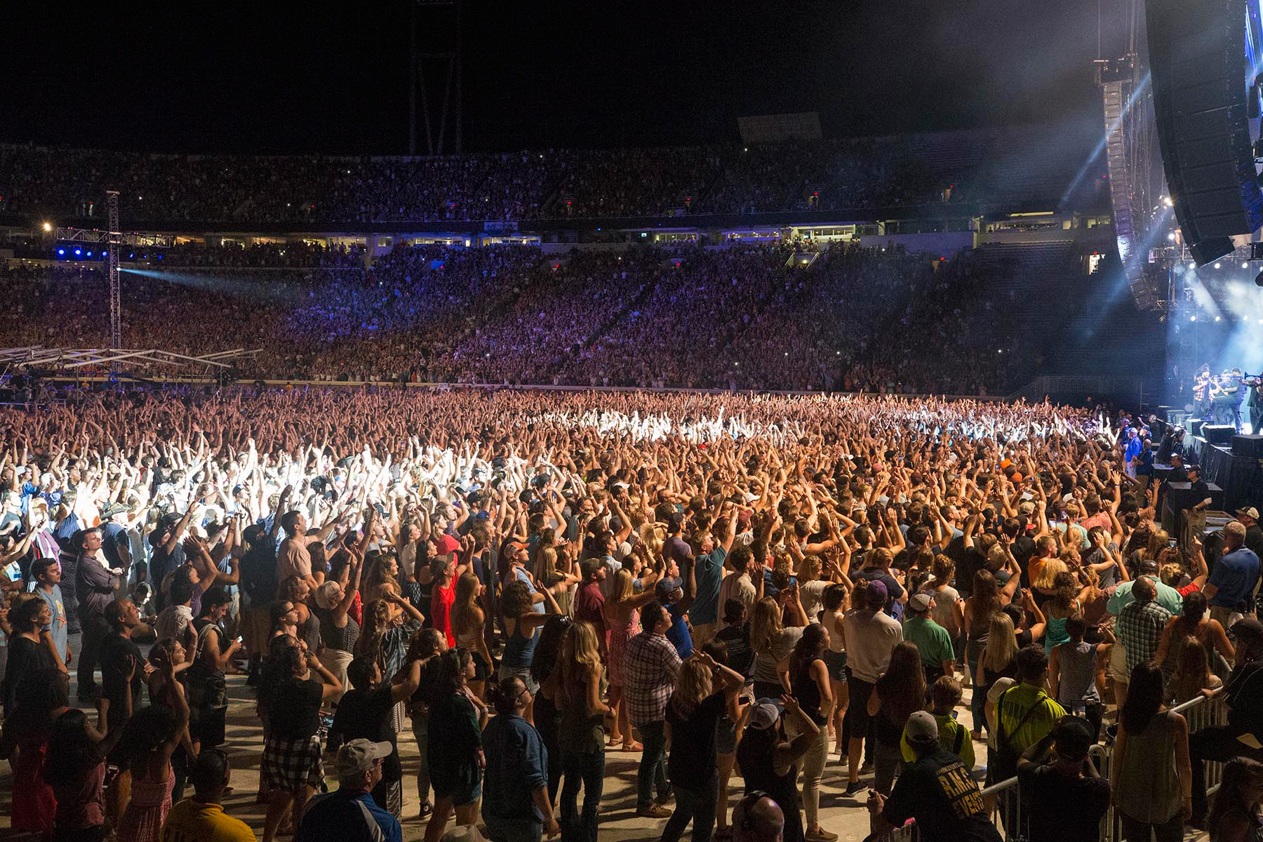 stadium concert crowd