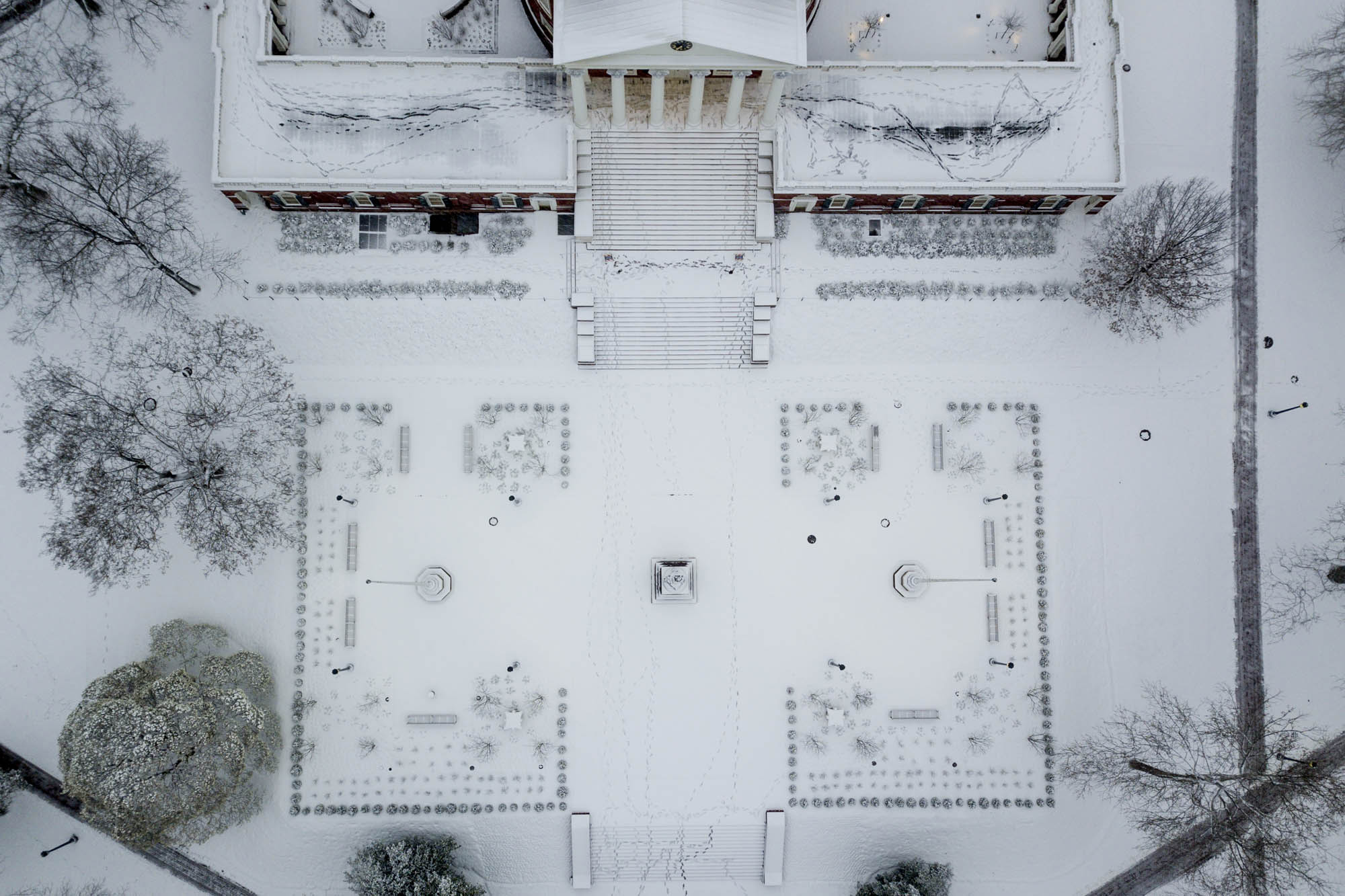 the rotunda from above in the snow