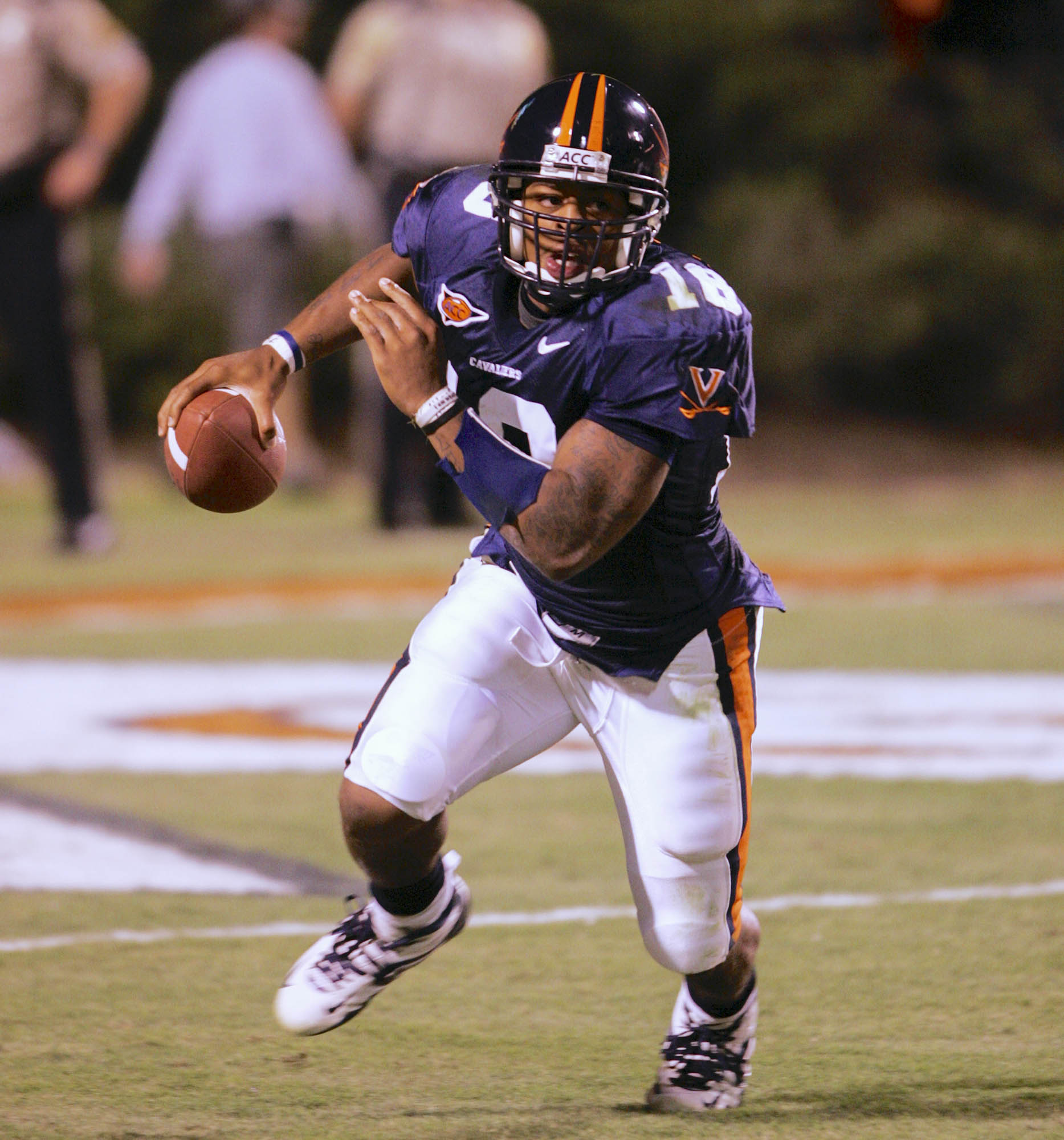 Marques Hagans running with the ball during a game