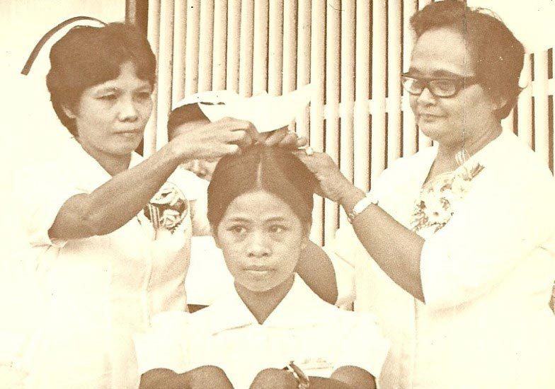 Jolly Capucao receiving her nurses cap