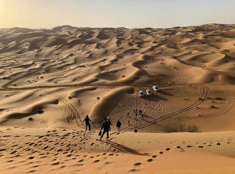 Jaspers and fellow students experienced the desert in the United Arab Emirates, along with visiting South Africa and Hong Kong, in the J-term course, “World of Investing &amp; International Relations.” 