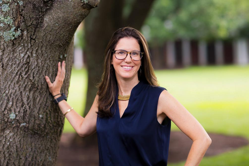 Kirsten Gelsdorf headshot