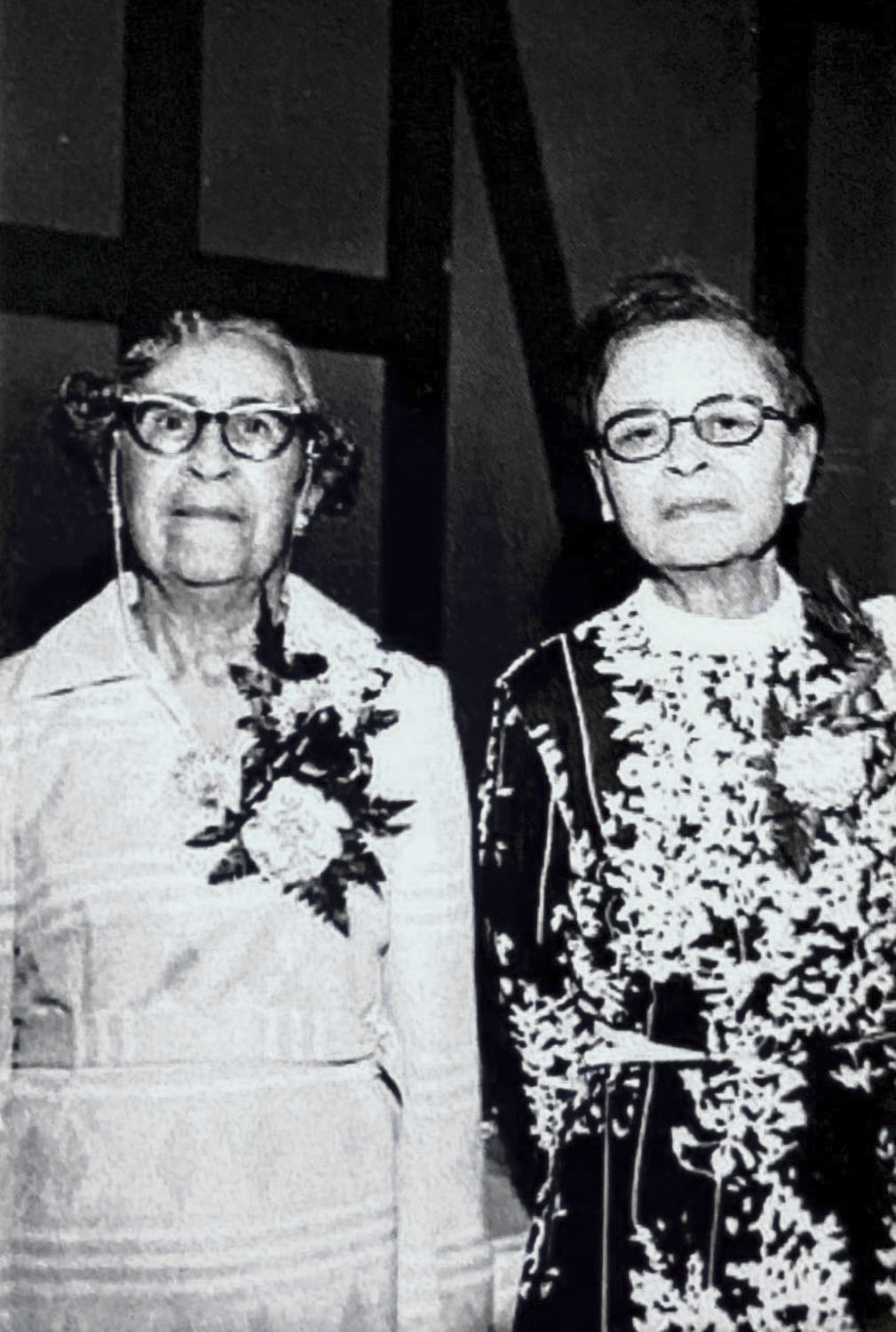 Louise Hunter, right, and her friend Mrs. Mae Hatchett Searbook pose for a Black and white picture