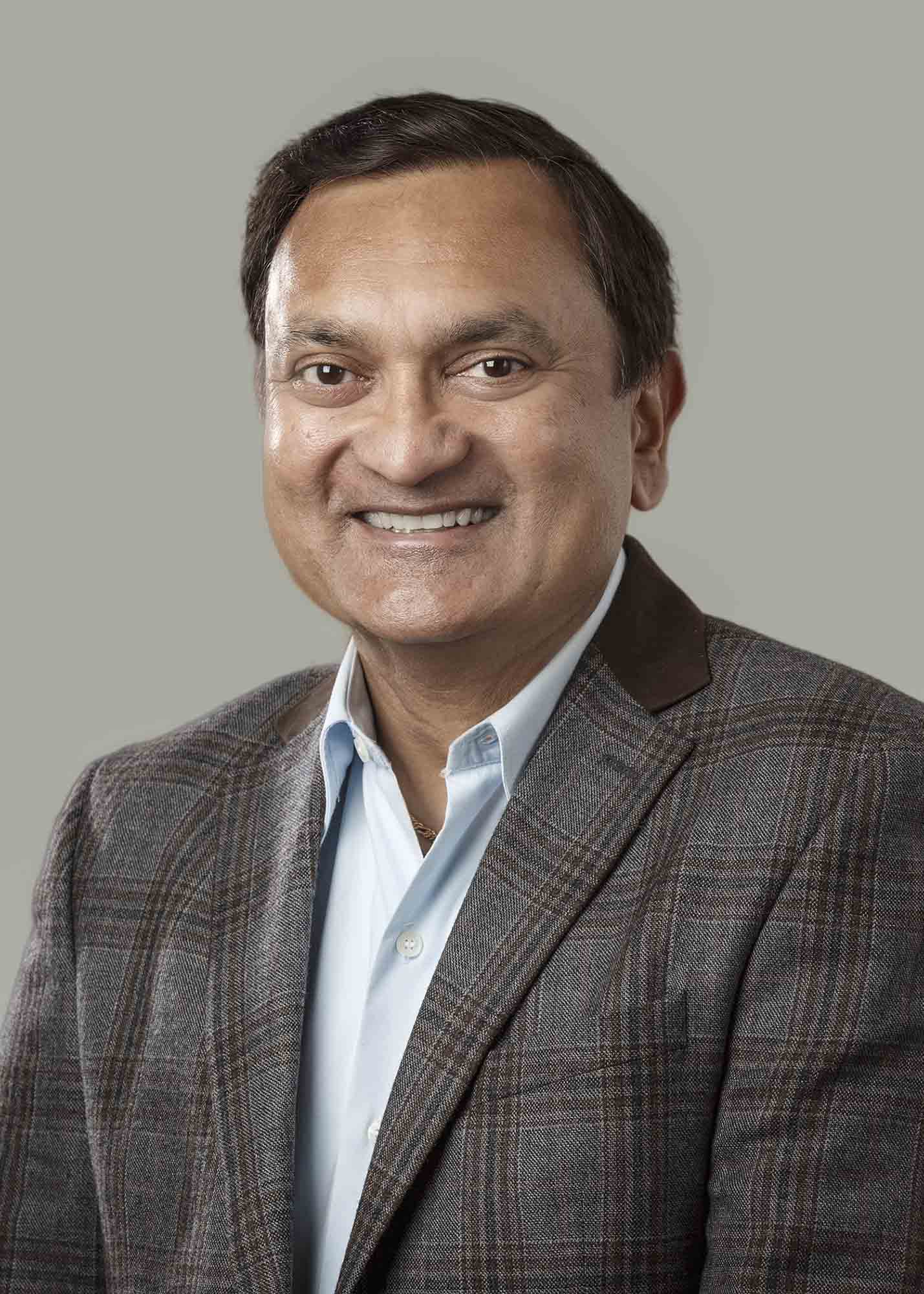 Dr. Mani S. Mahadevan headshot
