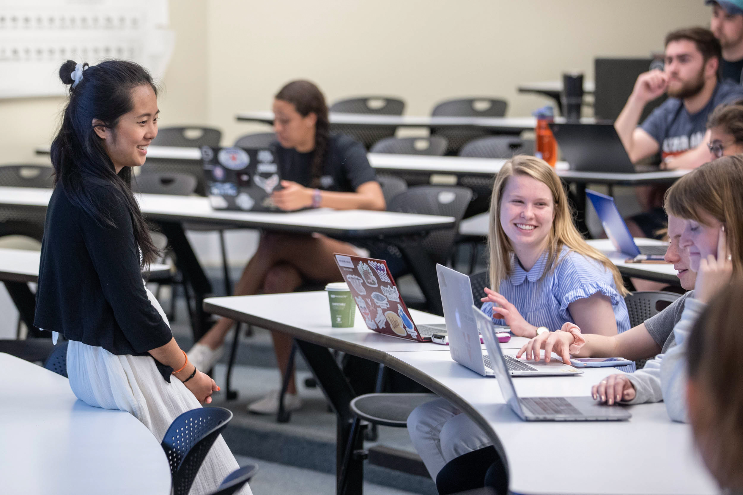 Engineering science major Marcha Kiatrungrit teaches a music engineering course. 