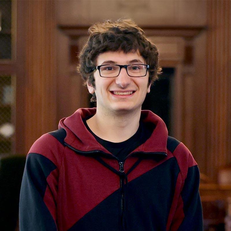 Portrait of Tyler Ruvolo
