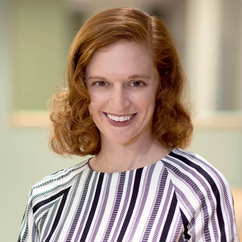 Portrait of Associate professor Rachel Wahl 