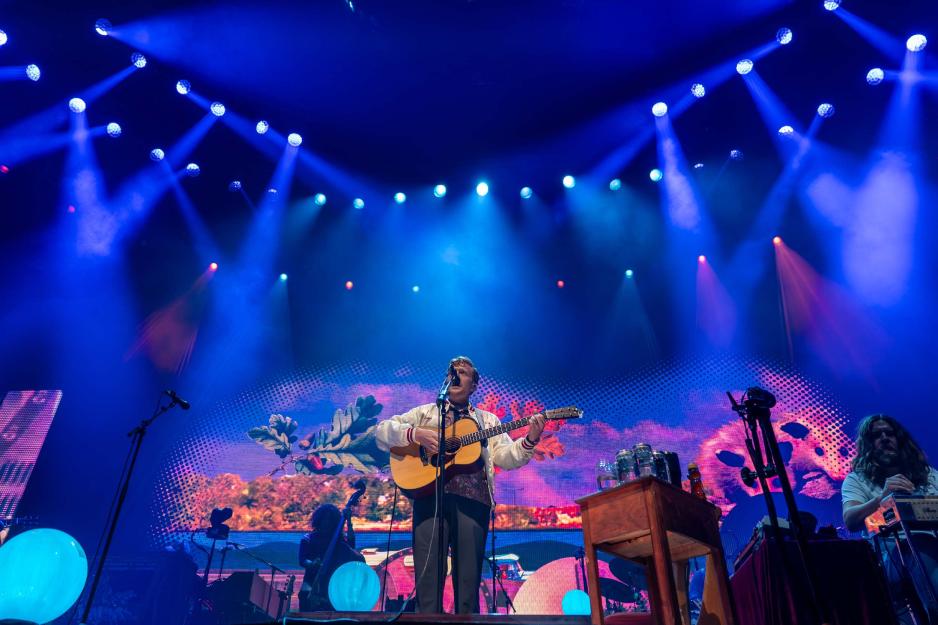 Tyler Childers performing at UVA's John Paul Jones Arena