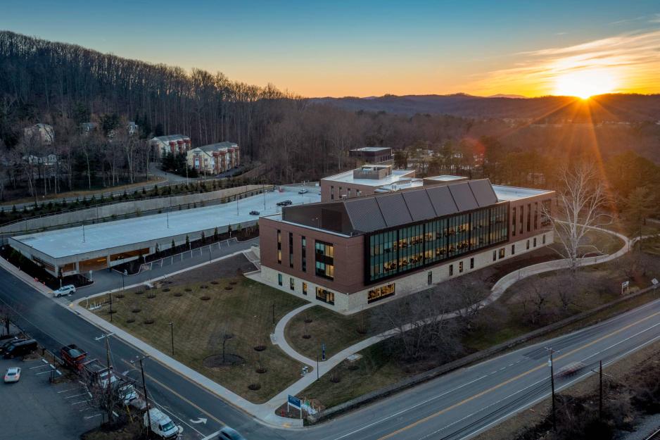 Aerial photo of the UVA Health Orthopedic Center.