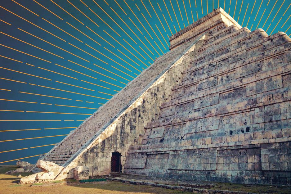 Maya temple of El Castillo in Chichén Itzá
