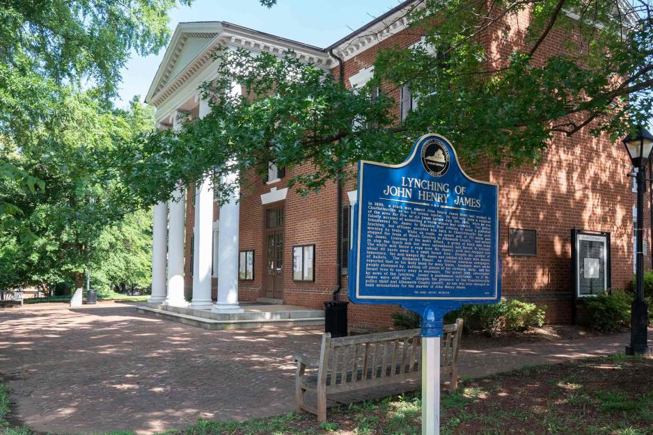 Outside shot of the Albemarle County Courthouse