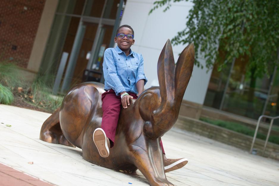 Portrait of Kahmari Riedl outside of UVA Children's Hospital