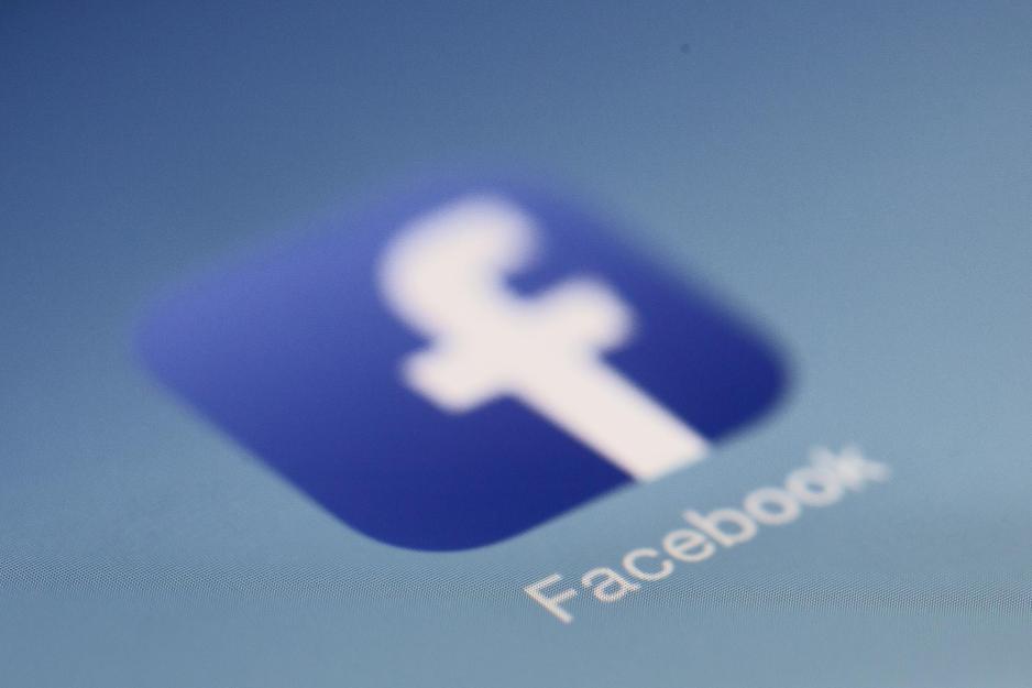 Blurry Facebook App Icon