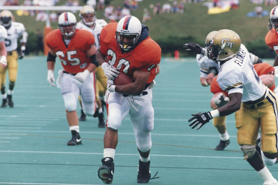 Charles Way running the football against Georgia Tech