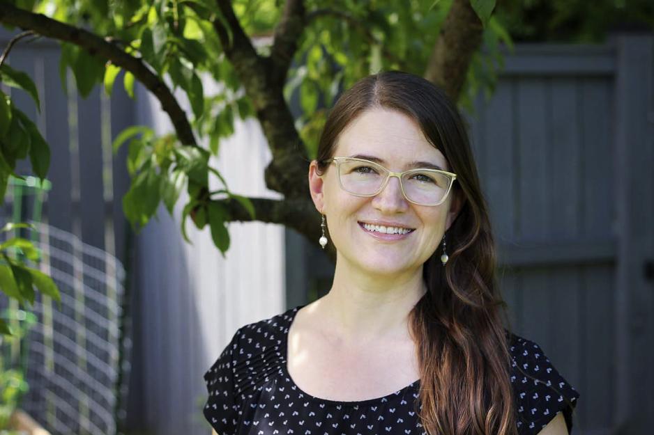 Kateri DuBay headshot