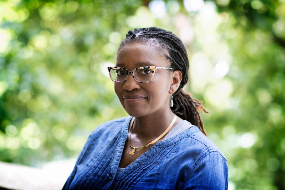 Valerie Adams-Bass headshot