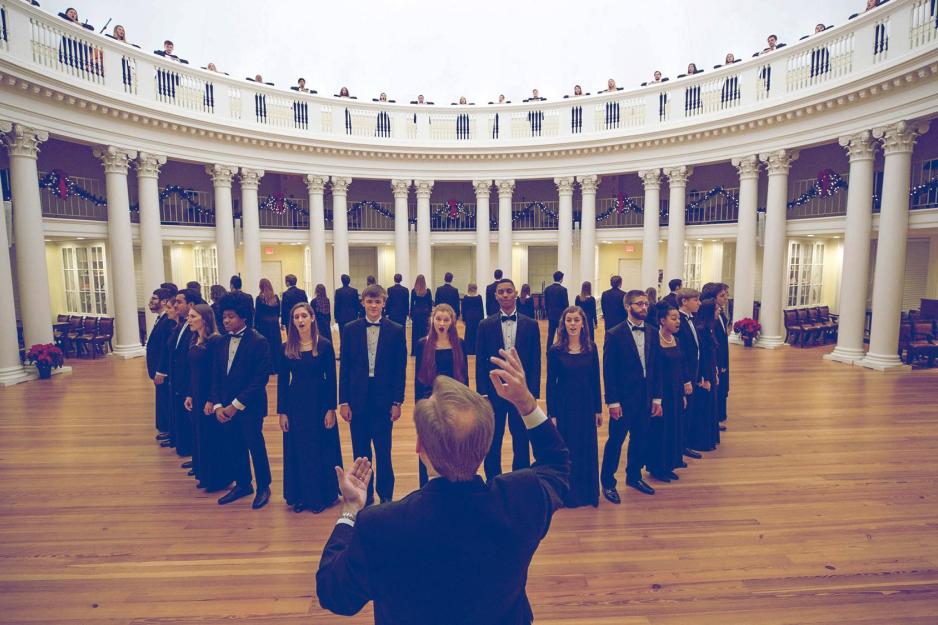 Chorus sings in Dome Room at the Rotunda