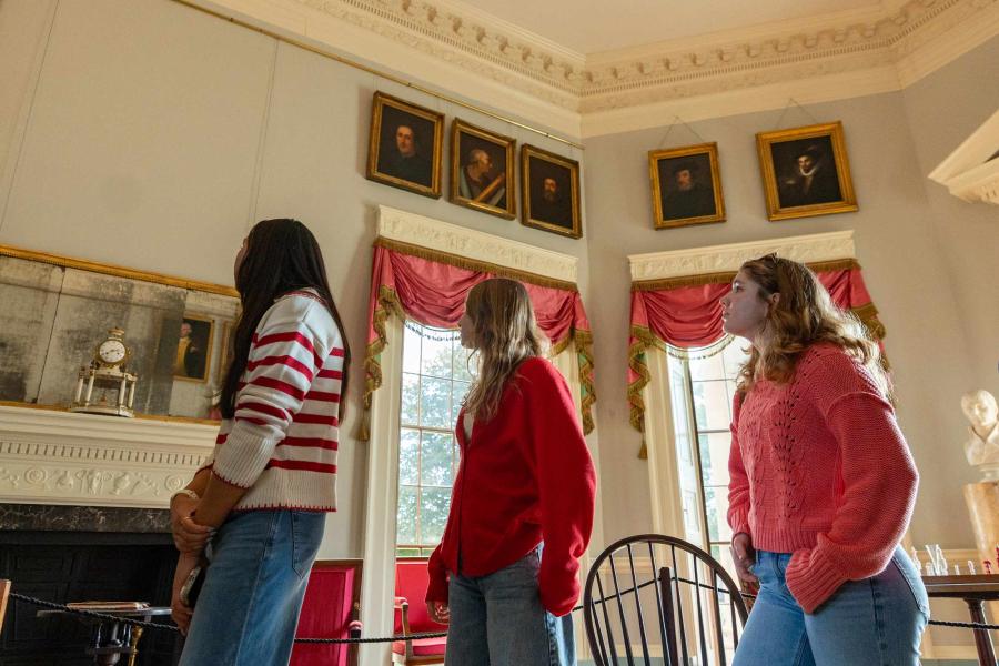 From left, first-year students Ellie Williams, Jackie Green and Caroline Geeslin on a tour of Monticello