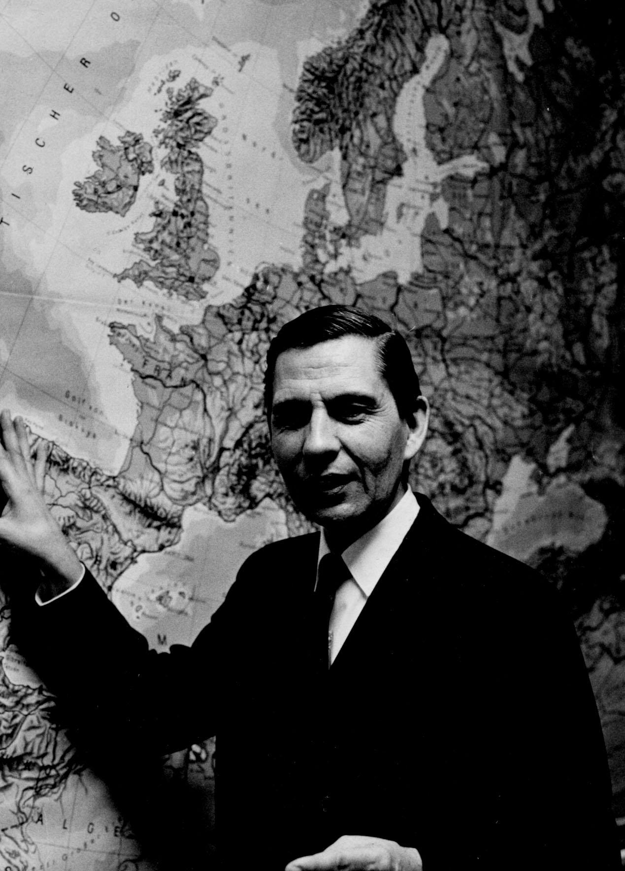 Norman Graebner(Photo: U.Va. file photo)