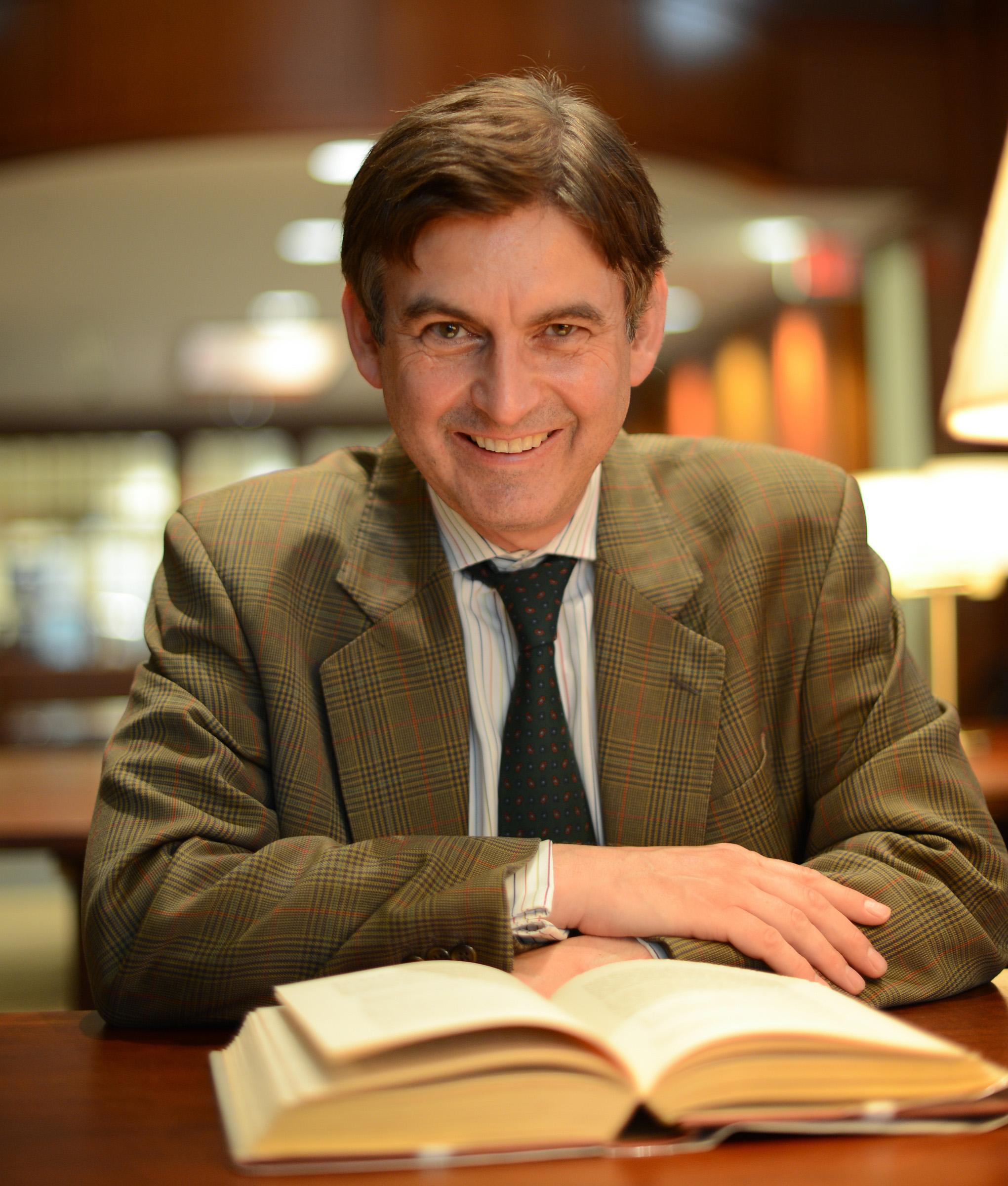O'Shaughnessy, who holds British and U.S. citizenship, told the story of the American Revolution through mini-biographies of 10 British generals.
