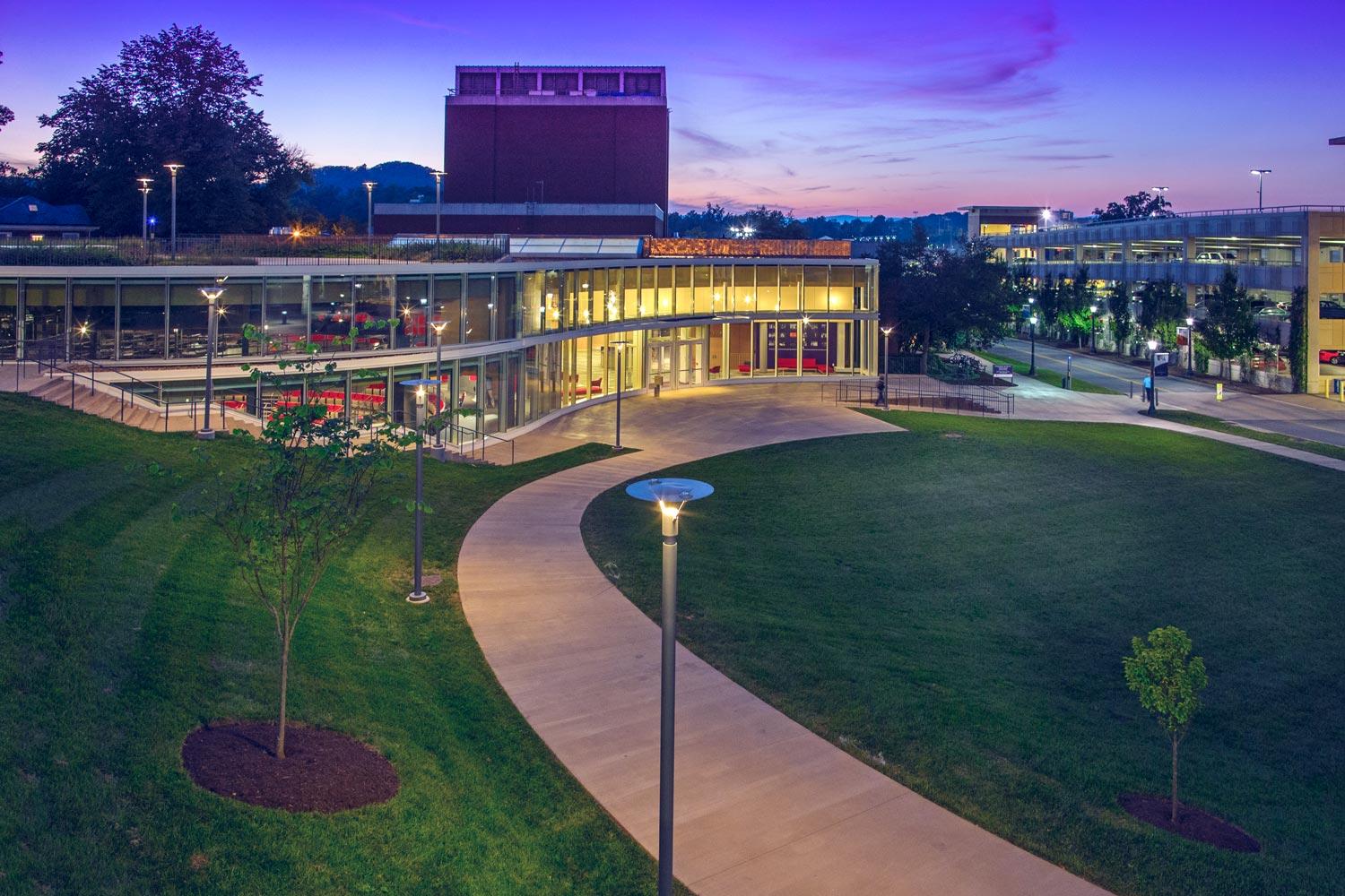 AwardWinning Playwright and Director Moisés Kaufman to Visit UVA UVA