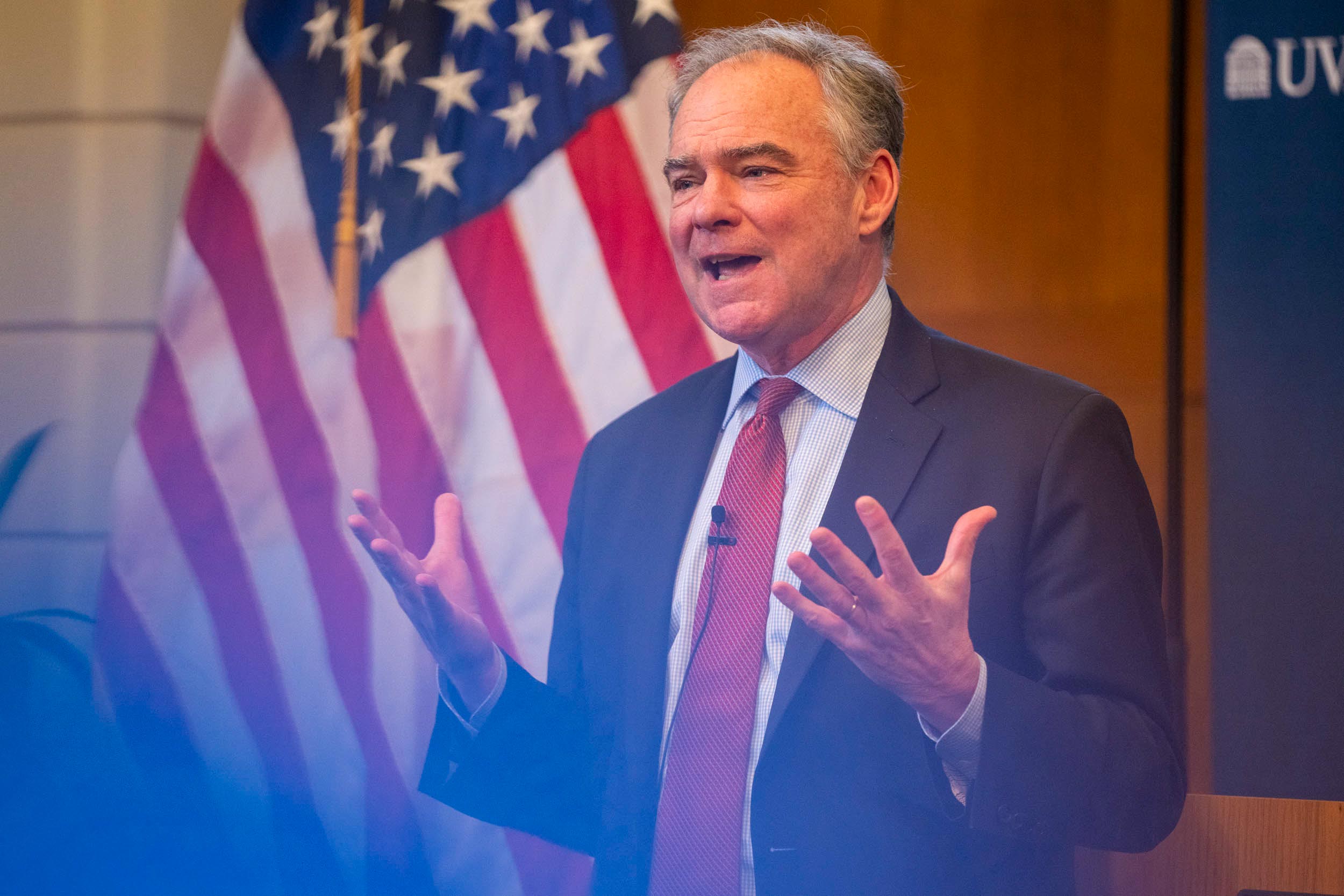Tim Kaine speaks to an audience 