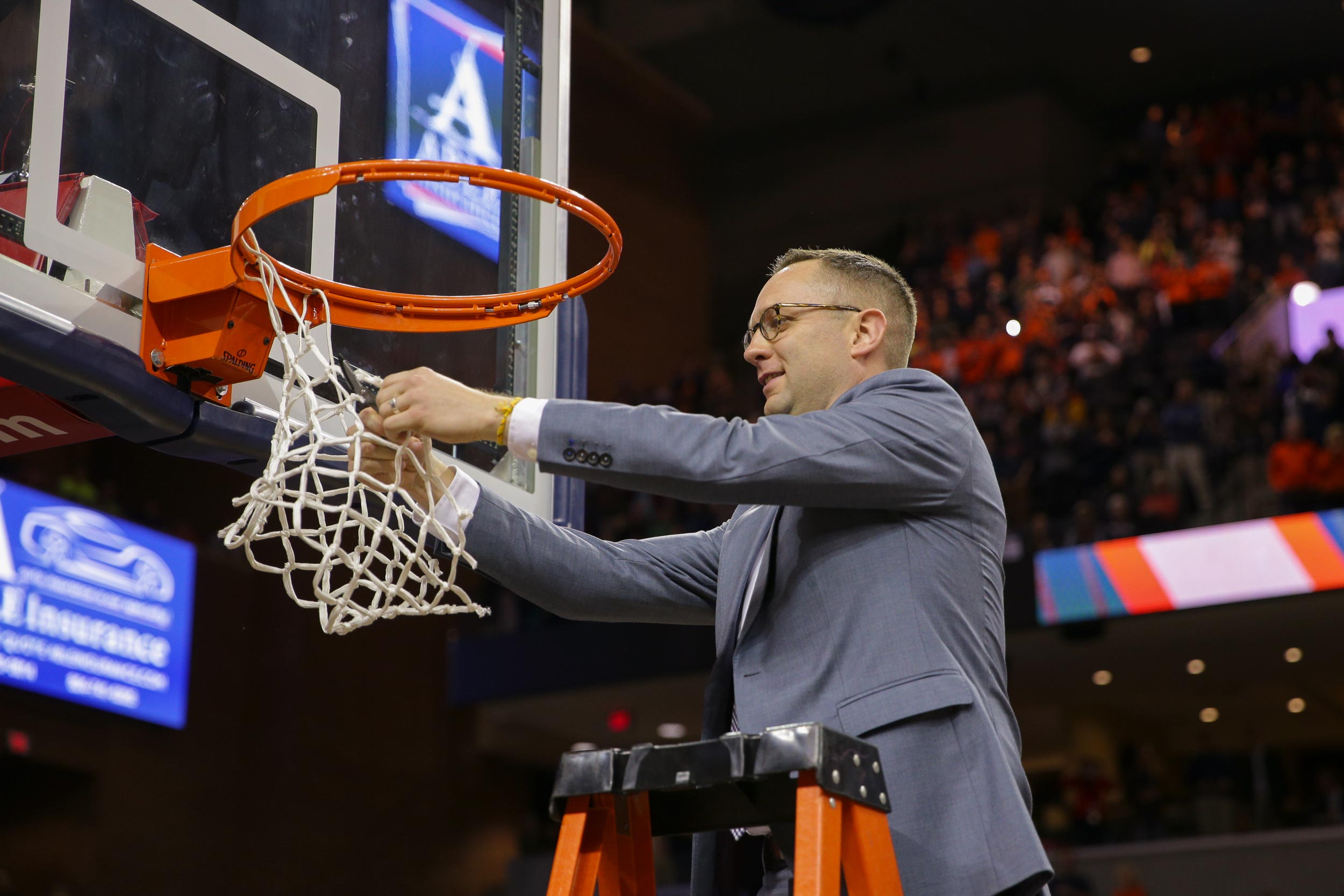 Balancing Books and Basketball Is a Team Effort. Meet the